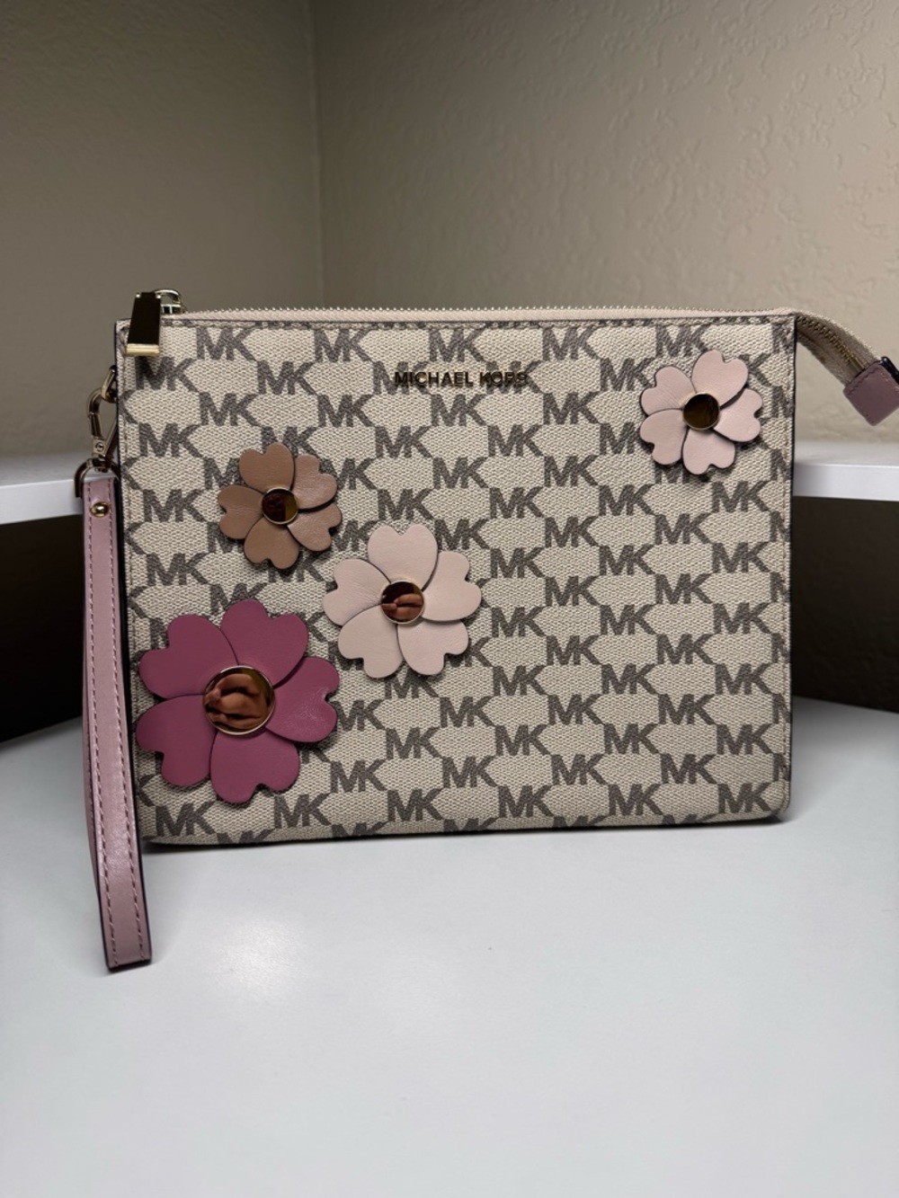 Michael Kors MK Wristlet Tan Floral • Small Zip Clutch Bag